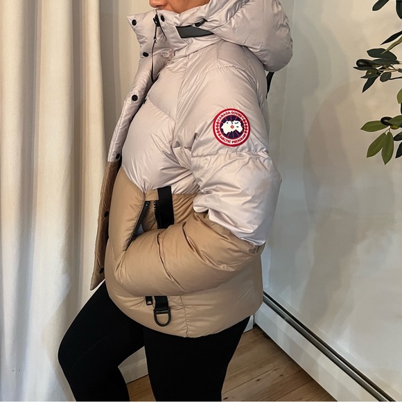 Canada Goose XS, new with tags - Picture 2 of 6